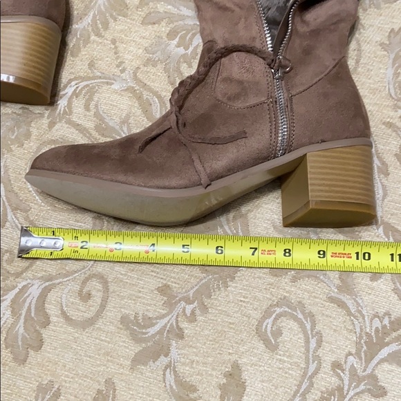 Brand New without Tags BOOTS 8 - Picture 10 of 11